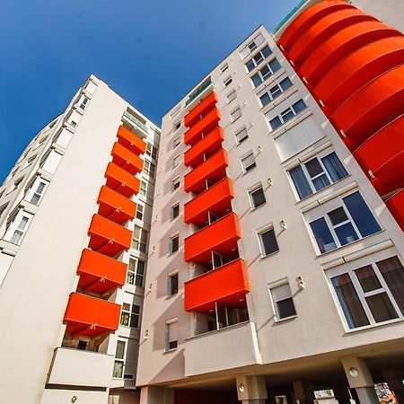 Ferienwohnung Fresh Studio In Central Oradea Exterior foto