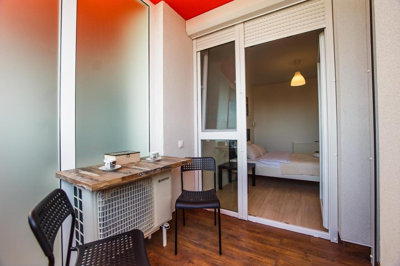 Ferienwohnung Fresh Studio In Central Oradea Exterior foto